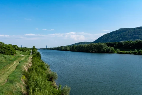 Donau Adobestock 504755937