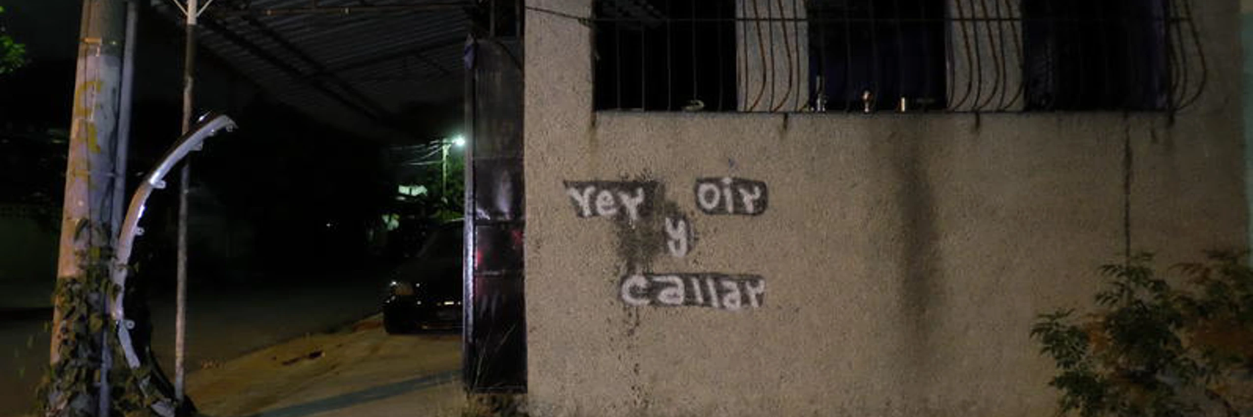 © "Sehen, hören und schweigen": Graffiti in El Salvador, kein sicherer Ort für LGBTI Pablo Allison for Amnesty International