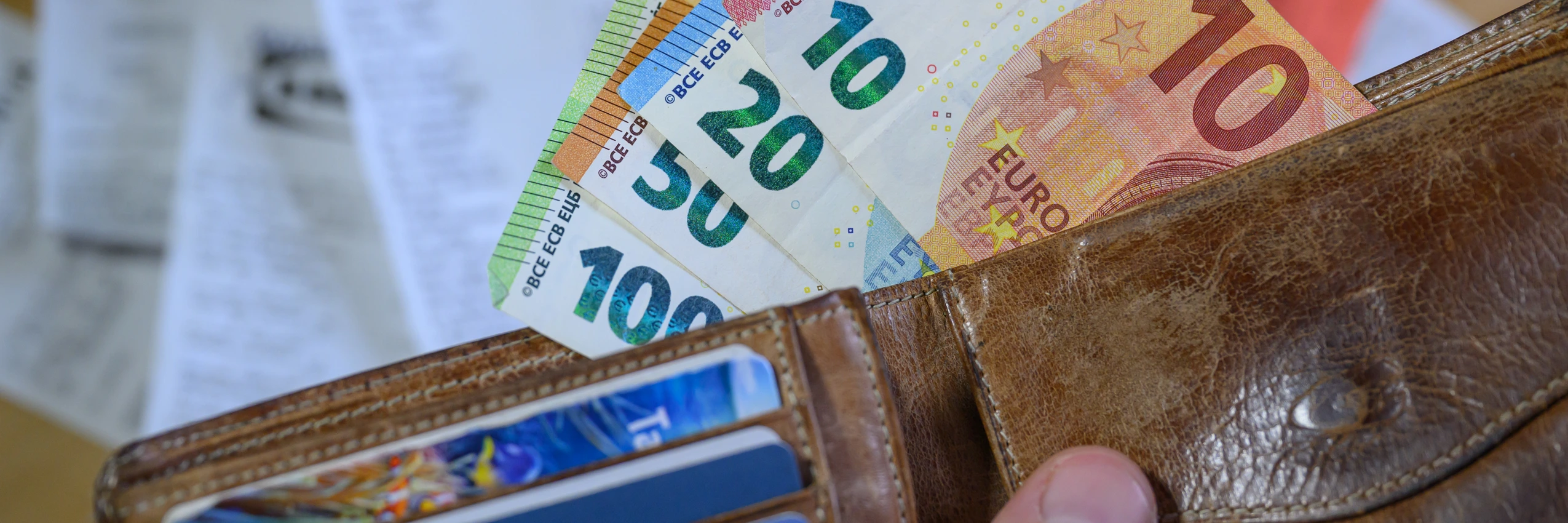 Bereits jetzt wissen viele Menschen nicht, wie sie ihre Grundbedürfnisse decken sollen © Hendrik Schmidt/dpa/picturedesk.com