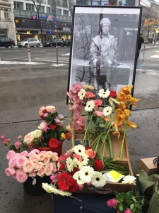 Blumen vor dem Bild.jpg