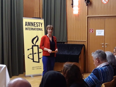 Annemarie Schlack Amensty International - Lesung nach der Flucht.jpg