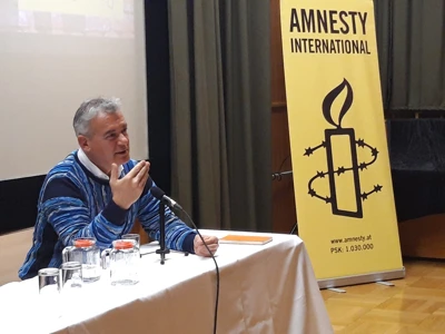 Ilija Trojanow - Lesung nach der Flucht 3 (2).jpg