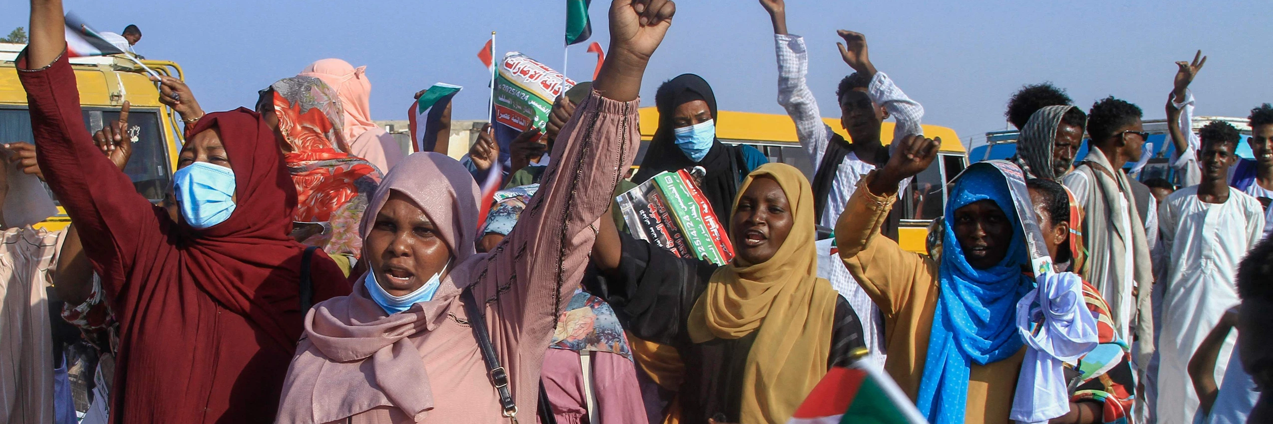 Protest gegen die Belagerung El Fashers, Bur Sudan im April 2025 © AFP / picturedesk.com