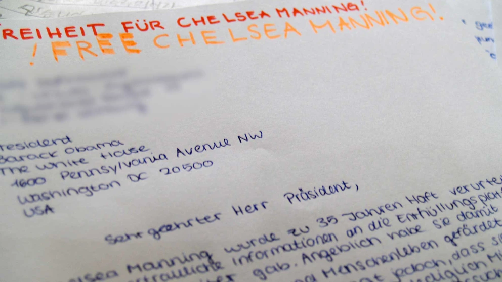 Briefe für die Freilassung von Chelsea Manning beim Amnesty International Briefmarathon 2014 © Vanya Püschel/ Amnesty International