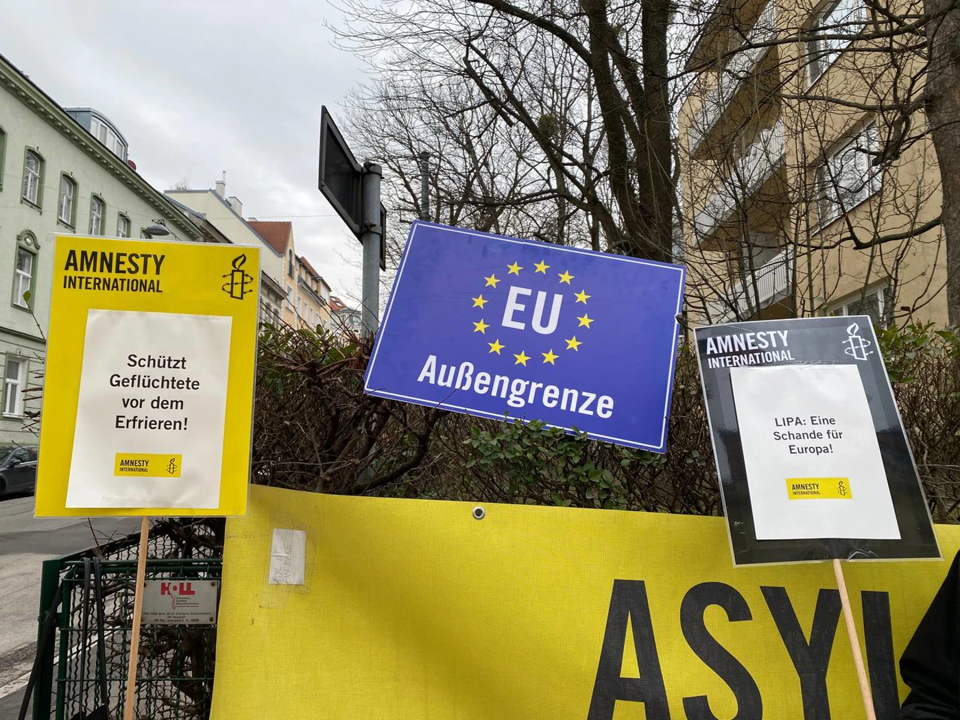 Vor Bosnischer Botschaft