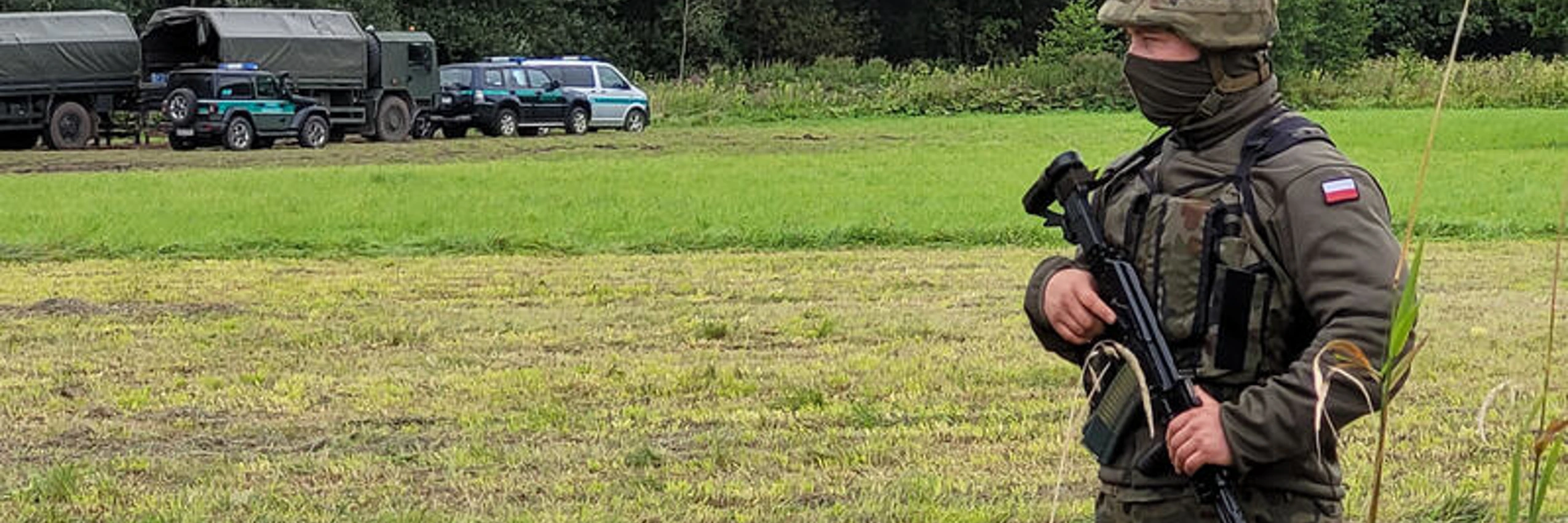 © Polnische Sicherheitskräfte beziehen am 24. August 2021 in der Nähe von Usnarz Górny Stellung / Piotr Rojewski