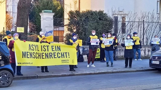 Mahnwache Botschaft Polen2