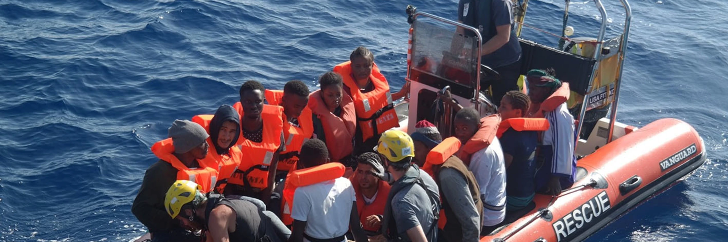 © Mitglieder der Iuventa-Crew bei einem Rettungseinsatz im Mittelmeer (Archivbild) / Iuventa Crew