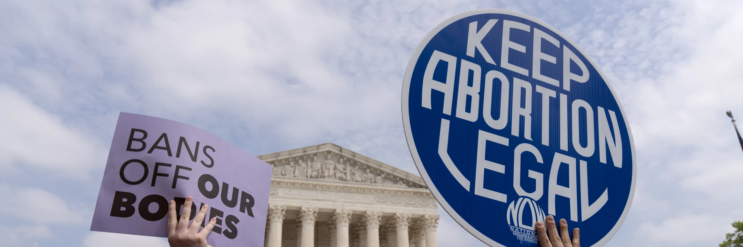 Protest vor dem Supreme Court: Demonstrierende fordern Recht auf Zugang zu Schwangerschaftsabbruch © Jose Luis Magana / Picturedesk
