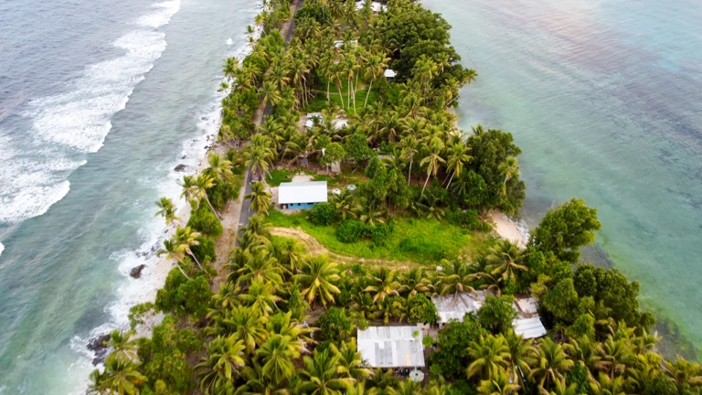 Die Einwohner*innen von Tuvalu, einem Inselstaat im Pazifik, erleben bereits jetzt die dramatischen Auswirkungen der Klimakrise. @ Amnesty International
