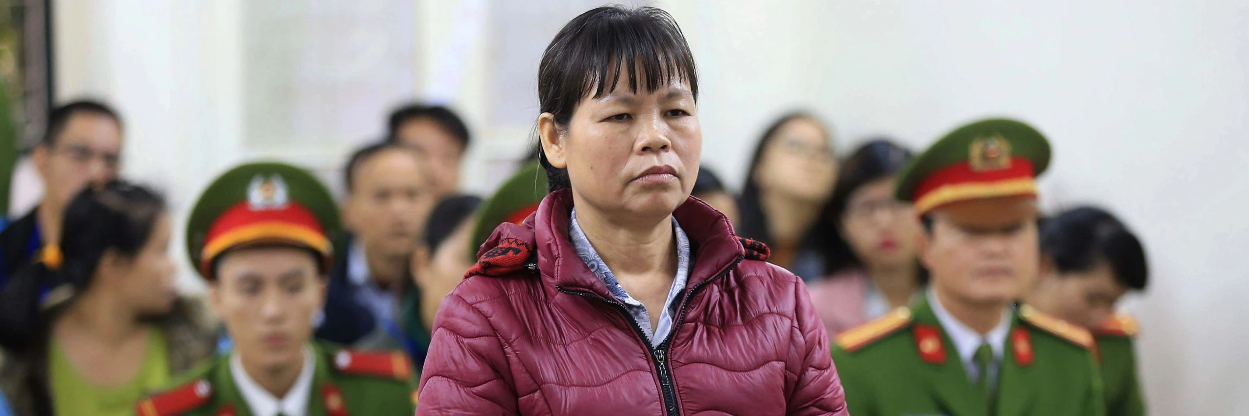 Die Menschenrechtsverteidigerin Cấn Thị Thêu vor Gericht in Hanoi © AFP via Getty Image