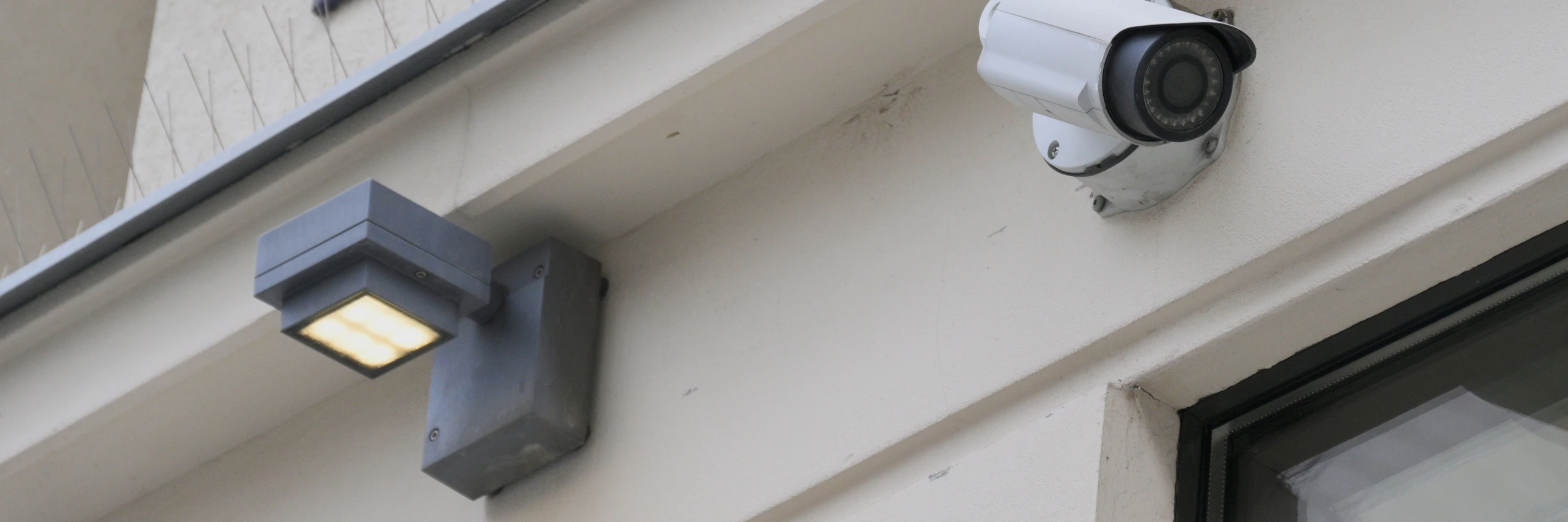 Eine Überwachungskamera im 1. Gemeindebezirk in Wien. © APA-Images / KURIER / Jeff Mangione