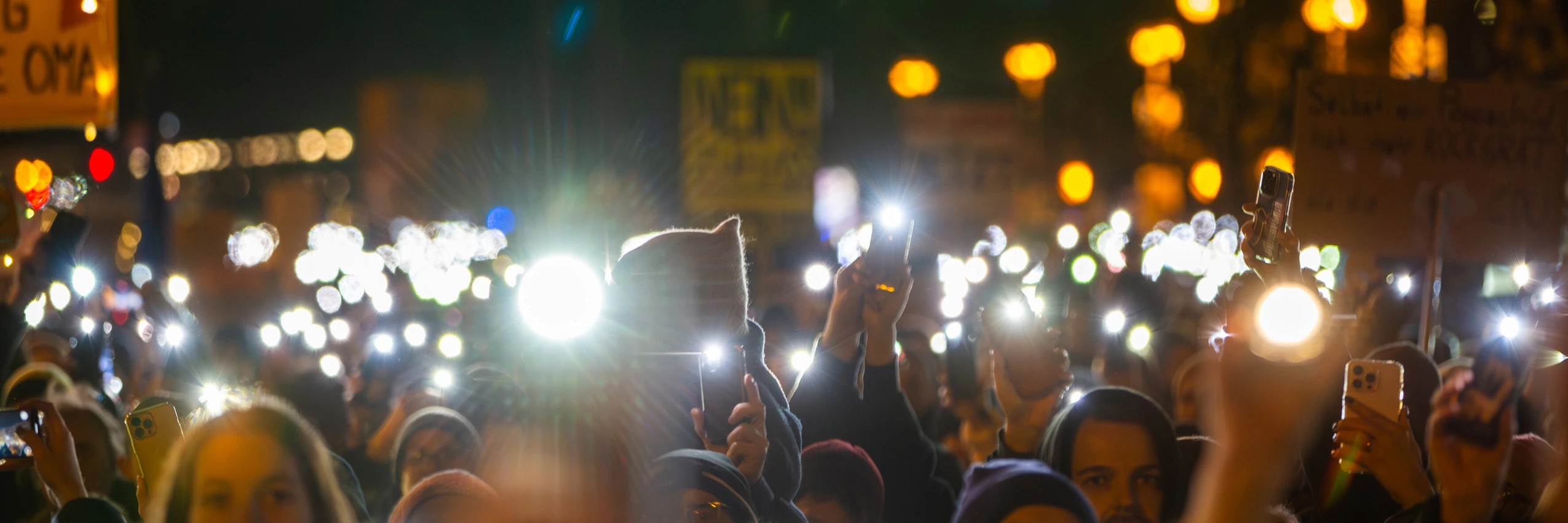 Demonstration in Berlin für die Brandmauer © Stéphane Lelarge/Amnesty International Deutschland