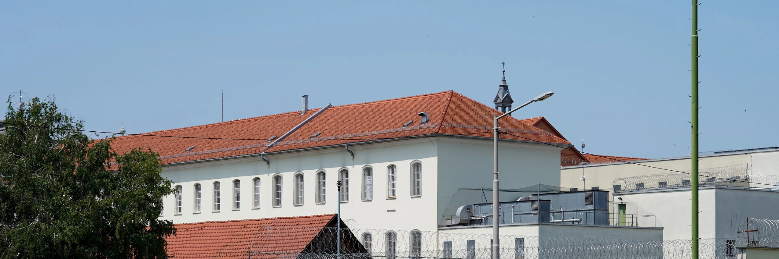 Außenansicht der Justizanstalt Graz-Jakomini © Robert Kropf Eigenes Werk / CC BY SA 4.0, Httpscommons.Wikimedia.Orgwindex.Phpcurid=133992621