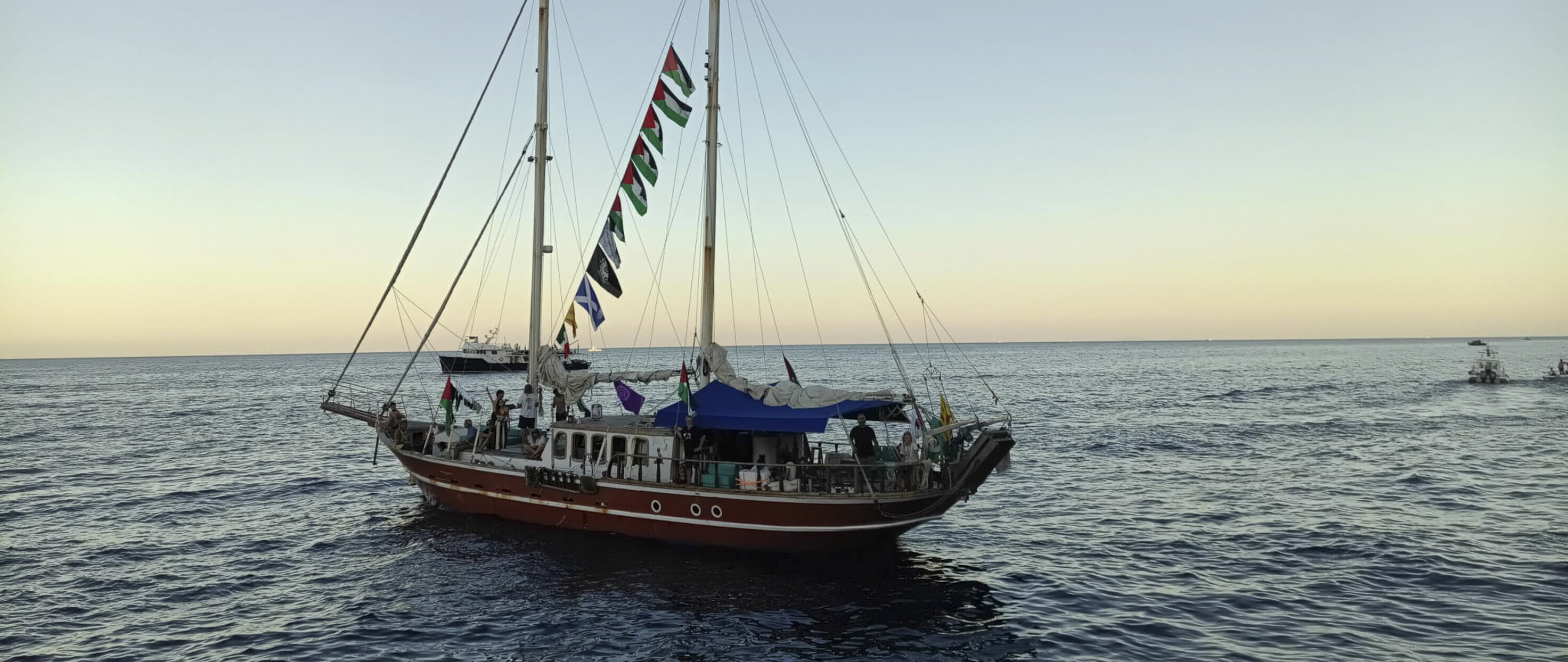 Ein Boot der Global Sumud Flotilla auf hoher See © Anadolu Via Getty Images