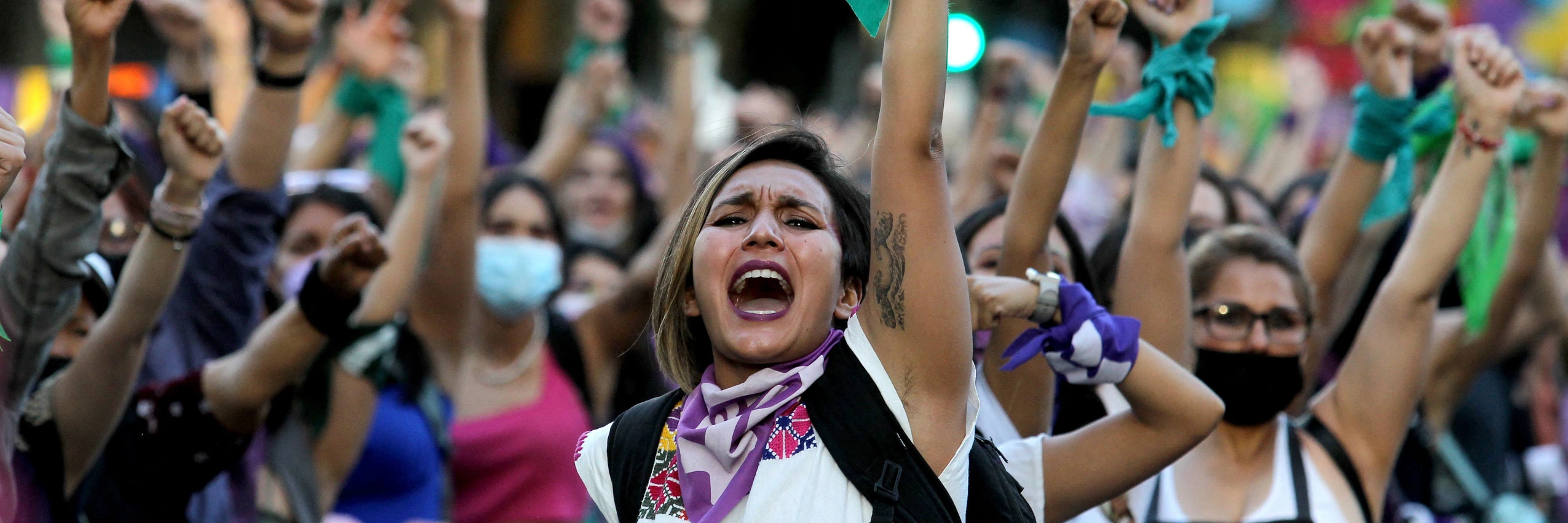 Frauen nehmen an einer Demonstration zum Feministischen Kampftag in Guadalajara, Mexiko, am 8. März 2022 teil. © AFP via Getty Images